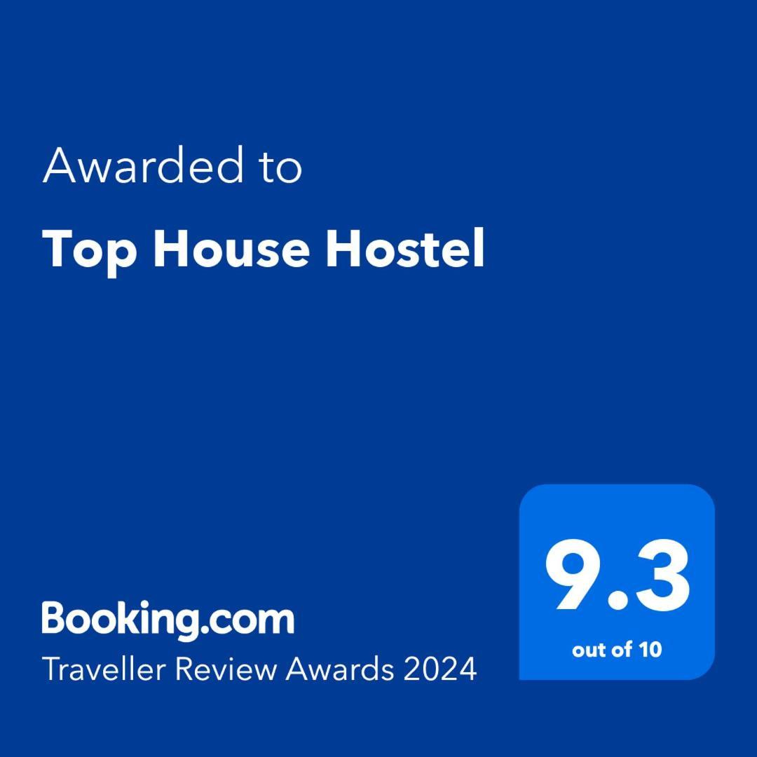 Top House Hostel Abu Dhabi Exterior photo